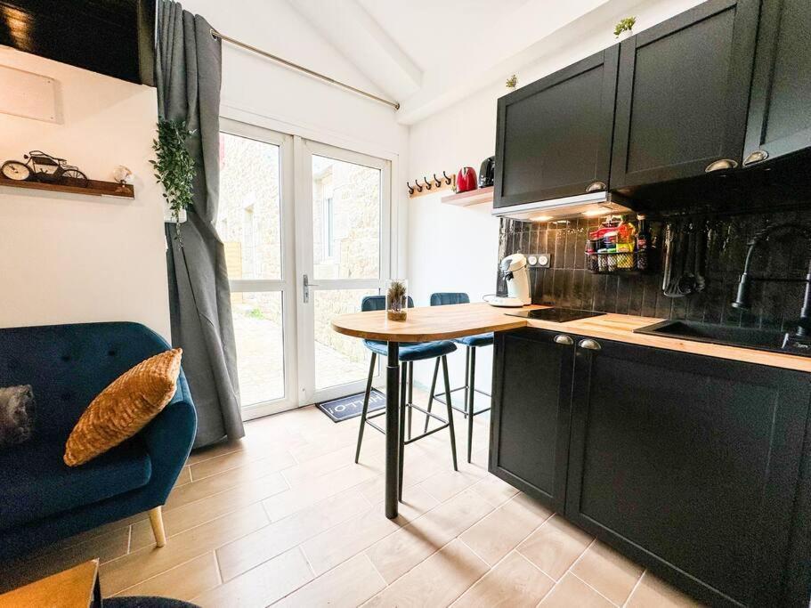 New: Calme Et Elegance *Face A La Gare*_Centrale Guingamp Exterior foto